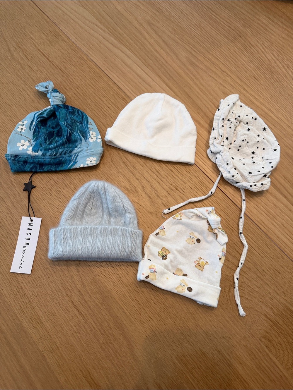 5 baby hats 3-6 months